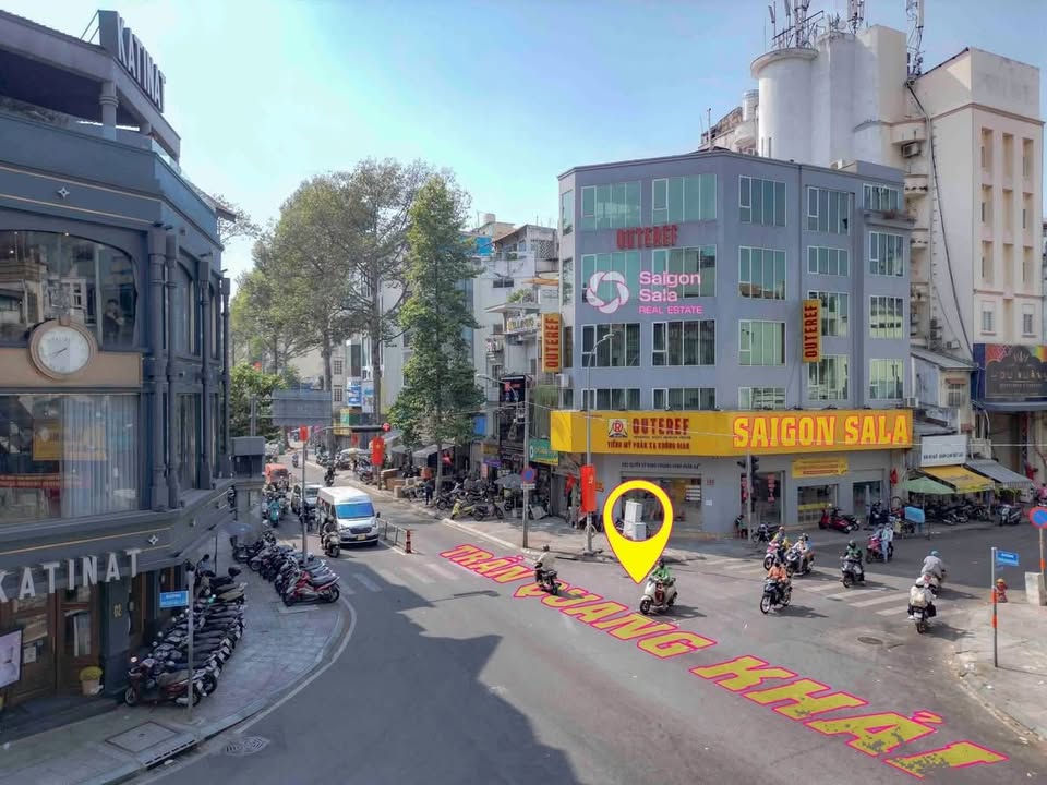 Nhà góc 2 mặt tiền Trần Quang Khải, Quận 1, 99.8m² giá 86 tỷ - Đầu tư sinh lời tuyệt vời!