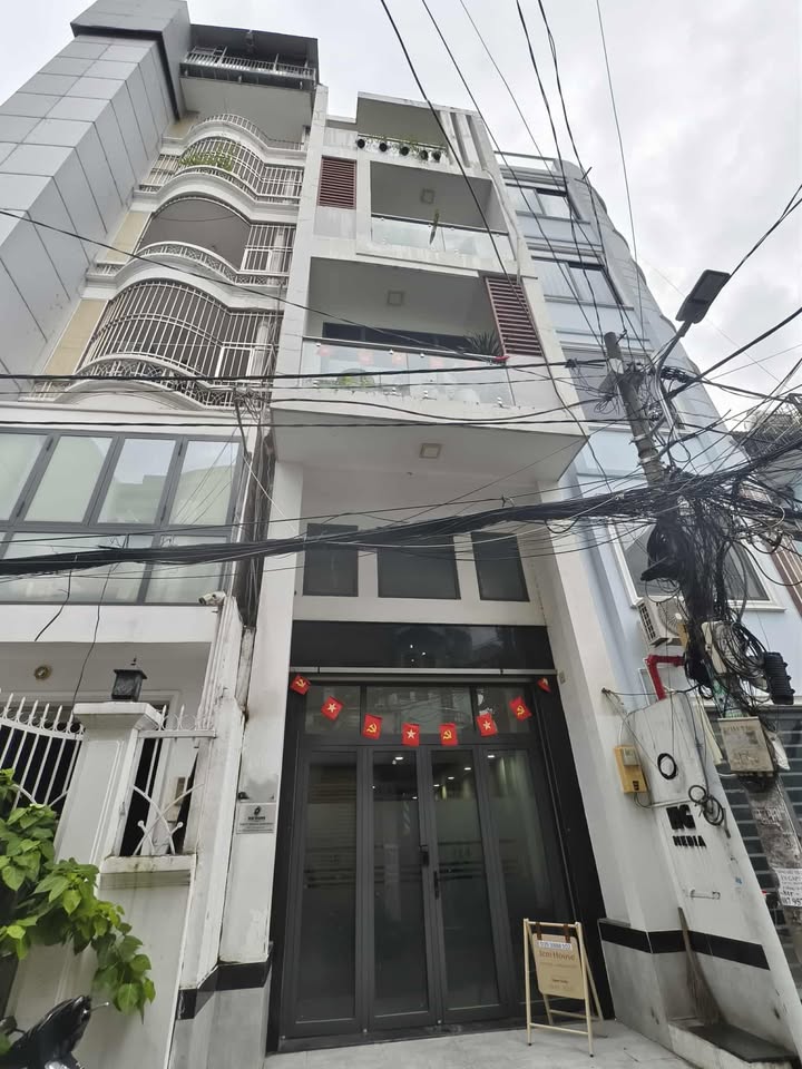 Nhà phố Trần Quang Diệu, Quận 3, 61m² giá 17.5 tỷ - Vị trí vàng, cho thuê 32 triệu/tháng