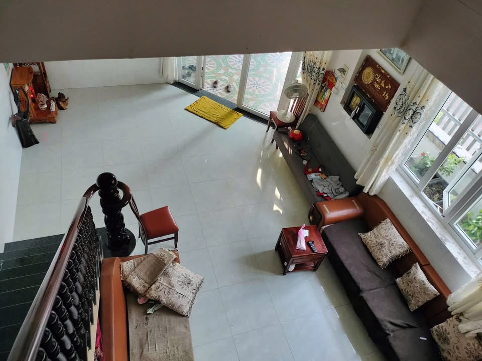 Nhà trệt lầu Phú Mỹ Thủ Dầu Một 140m² giá 3.7 tỷ - Sát chợ, 2 mặt tiền!