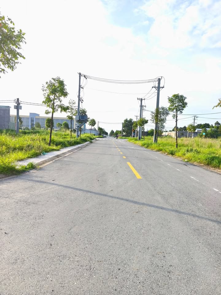 Đất thổ cư Thị trấn Lai Uyên, Bàu Bàng, Bình Dương 90m² giá 600-800 triệu - Sổ đỏ chính chủ, ngân hàng hỗ trợ 70%!