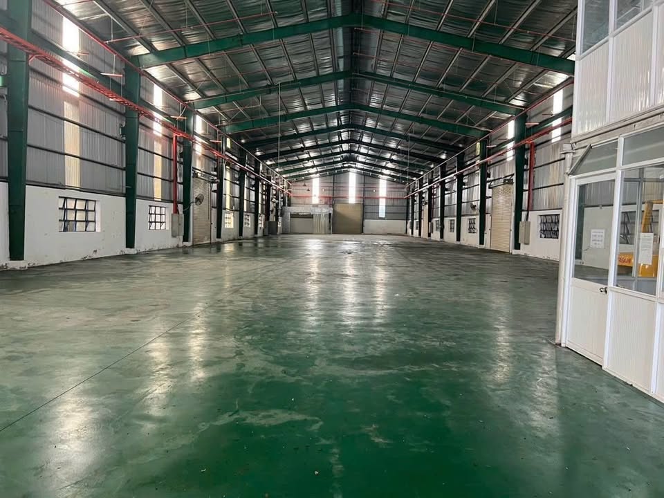 Cho thuê kho xưởng Bình Tân 200m² giá 18 triệu - Đường tải cẩu 8 tấn!