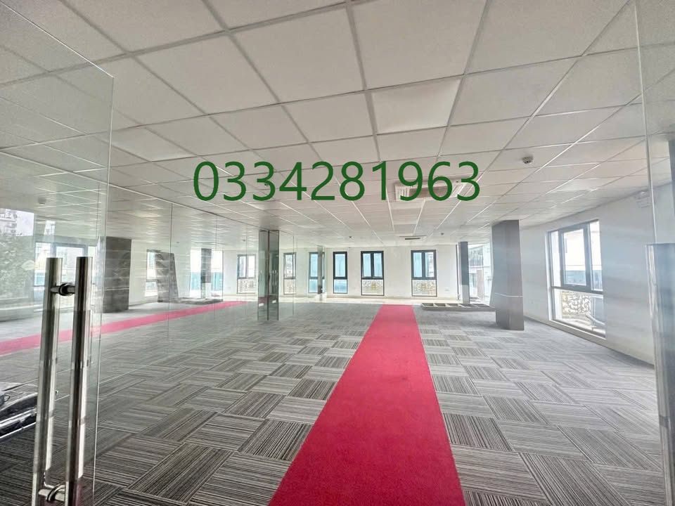 Văn phòng cho thuê tại HUD Tower, Thanh Xuân, 150m² chỉ 42 triệu - Thiết kế hiện đại, tiện nghi đầy đủ!