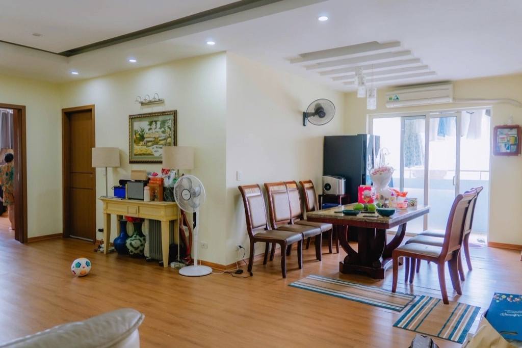 Chung cư mặt phố Láng Hạ 170m² giá 13 tỷ - Căn góc 3 mặt thoáng, thiết kế hiện đại!