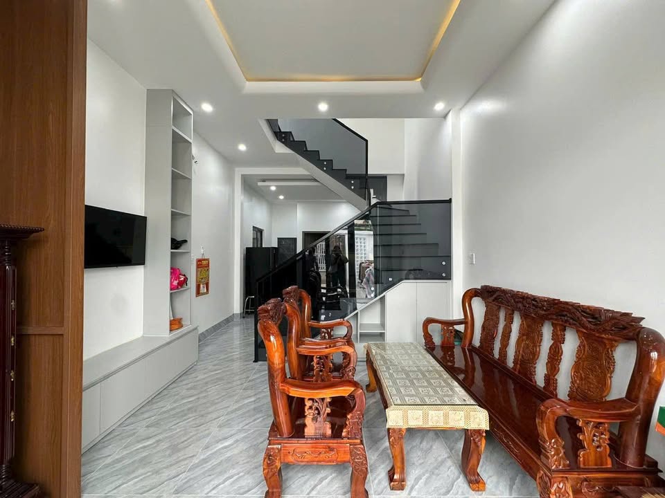 Nhà mới hẻm nhánh đường Lê Hồng Nhi, Cái Răng, 95m² giá 2.45 tỷ - Không thể bỏ lỡ!