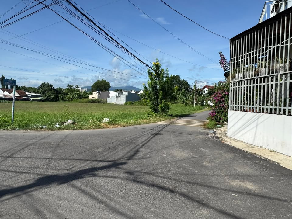 Nhà cấp 4 mặt tiền đường Đồng Cây Da, Diên Sơn, 259.5m² - Giá chỉ 2.35 tỷ!