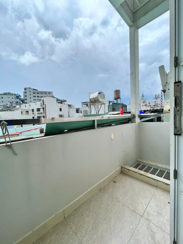 Căn hộ cho thuê Nguyễn Xí, Bình Thạnh 30m² - Full nội thất, ban công thoáng mát!
