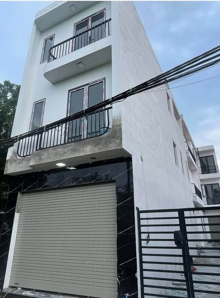 Nhà bán Hùng Vương, Hồng Bàng 50m² giá 1.9 tỷ - Nhà mới, ô tô vào tận cửa!