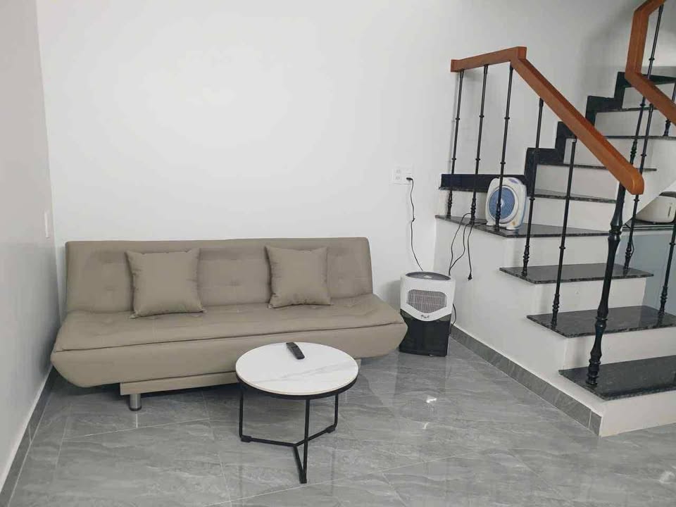 Nhà riêng Vinh 35m² giá 1.68 tỷ - Căn nhà xinh xắn, vị trí đắc địa!