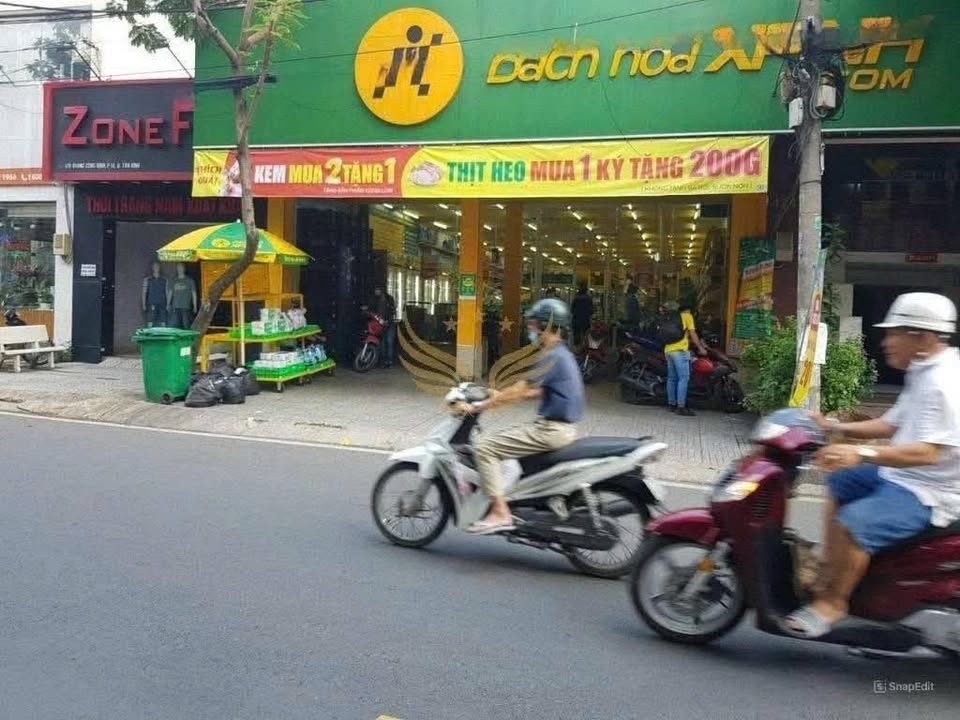 Cho thuê nhà nguyên căn phường 14 Tân Bình 222m² chỉ 75 triệu/tháng - Mặt tiền kinh doanh lý tưởng!