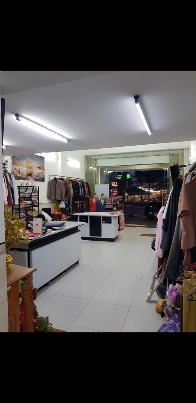 Nhà phố mặt tiền đường 2/9, Hải Châu, Đà Nẵng - 90m² giá chỉ 13.5 tỷ - Kinh doanh siêu đỉnh!