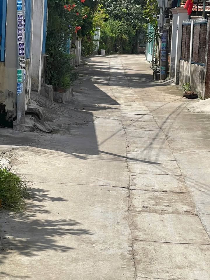 Đất thổ cư Lương Văn Nắm, Phan Thiết 99m² giá 1.8 tỷ - Vị trí đắc địa 2 mặt tiền!