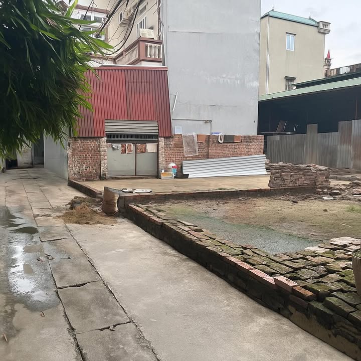 Đất Từ Sơn 50m² giá 2 tỷ - Vị trí đẹp, sổ đỏ chính chủ!