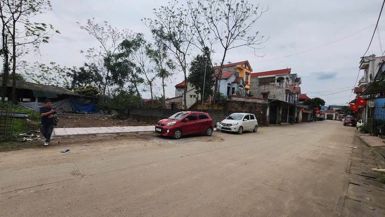 Đất kinh doanh Thượng Lâm, Mỹ Đức 97m² giá 3 tỷ - Mặt tiền sầm uất!