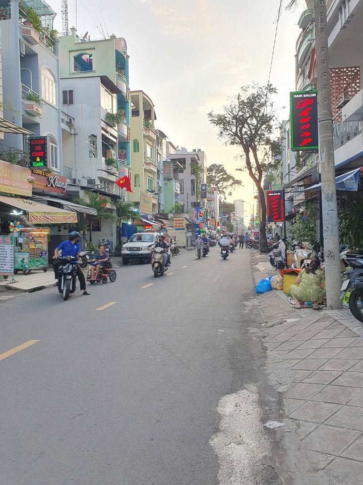 Nhà phố mặt tiền đường Vĩnh Viễn, quận 10, diện tích 60m² giá 17.99 tỷ - Vị trí đắc địa, đầu tư sinh lời!