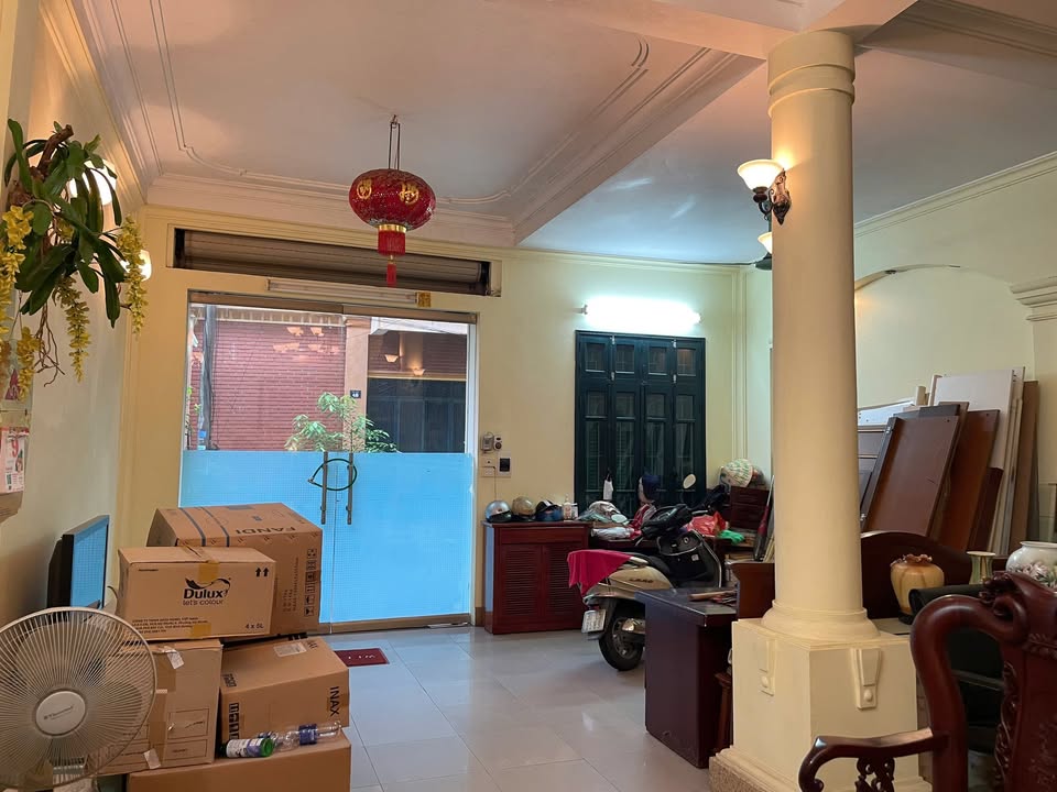 Nhà cho thuê Ngõ Nguyễn Văn Huyên, Cầu Giấy 60m² giá 37 triệu - Phù hợp cho văn phòng và kinh doanh online!