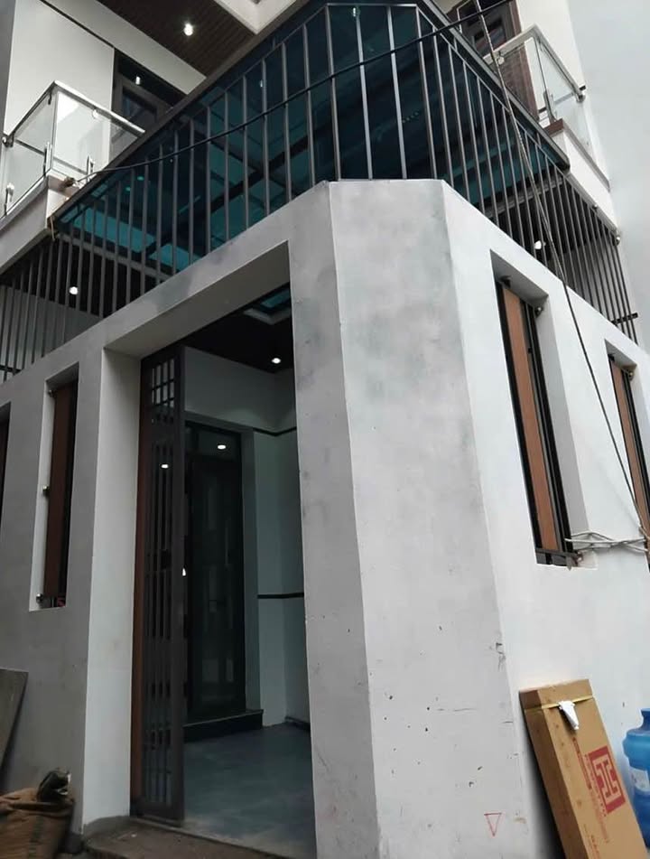 Nhà phố Lương Thế Vinh, TP Nam Định 60.3m² giá 2.43 tỷ - Sổ đỏ chính chủ!