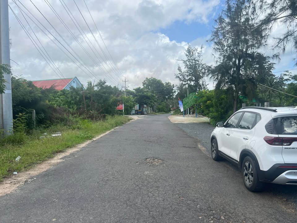 Đất mặt tiền Nguyễn Cơ Thạch, Mũi Né, 661m² chỉ 9.915 tỷ - Cơ hội đầu tư sinh lời!