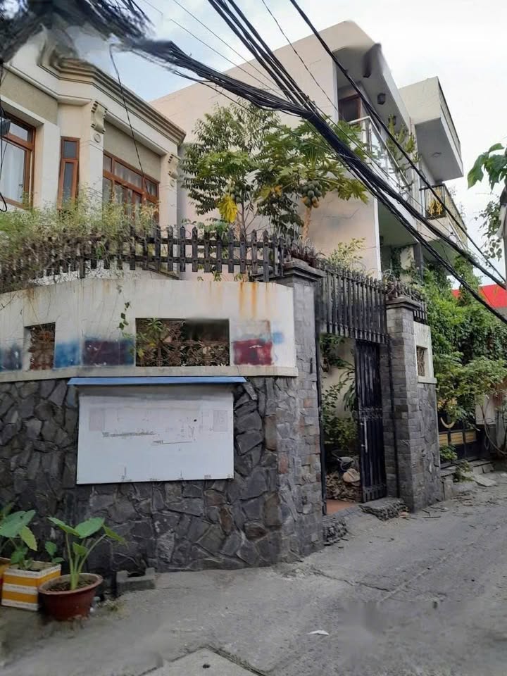 Nhà nguyên căn cho thuê tại Trường Chinh, Tân Phú - 96m² giá 19 triệu/tháng - Kinh doanh tốt!