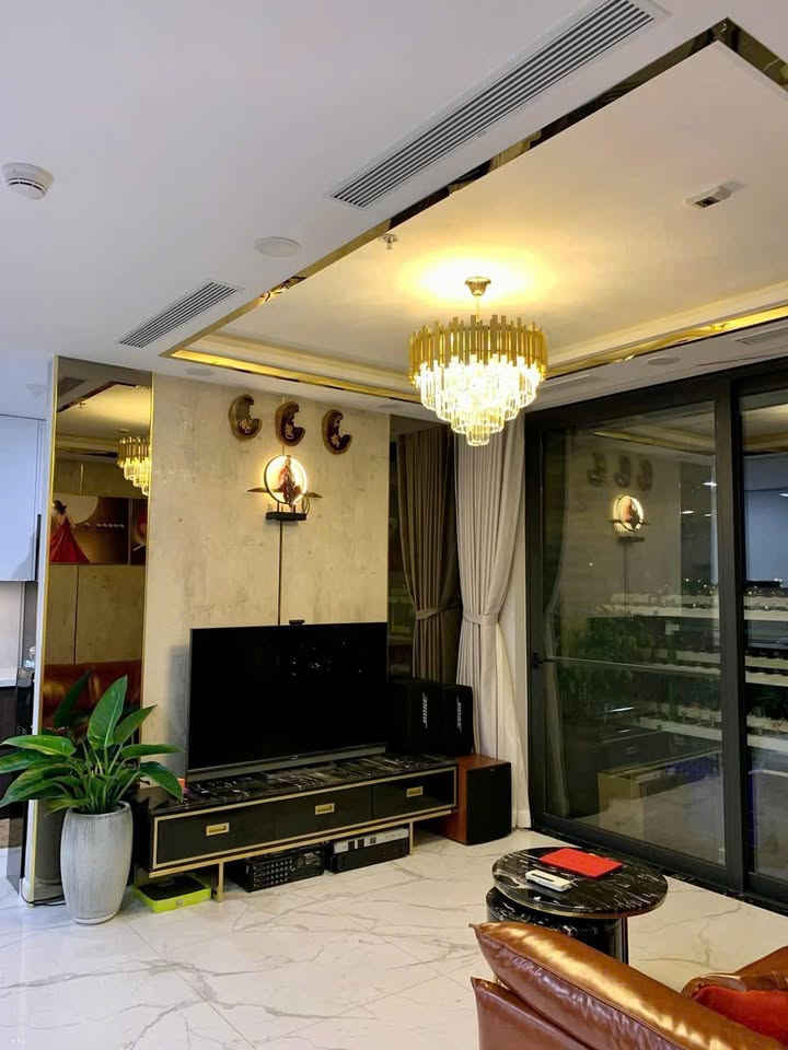 Căn hộ cao cấp Sunshine Sky City Q7 138m² giá 8.7 tỷ - Full nội thất sang trọng!