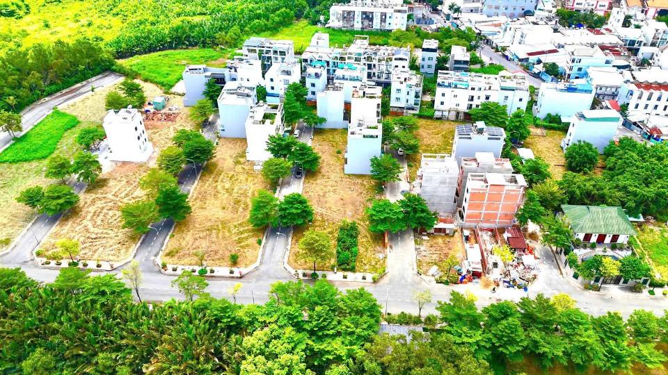 Đất nền KDC Gia Long Lê Văn Lương 85m² giá 5.95 tỷ - Sổ hồng riêng chính chủ!