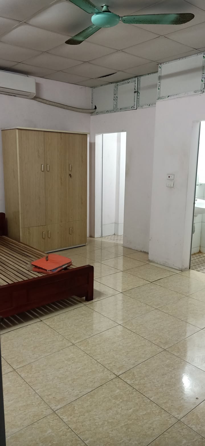 Phòng trọ cho thuê tại Lĩnh Nam 25m² giá 2.7 triệu - An ninh tuyệt đối, giờ giấc tự do!