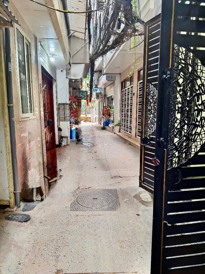 Nhà góc Trại Cá, Hai Bà Trưng 29m² giá 6 tỷ - Kinh doanh ngay!