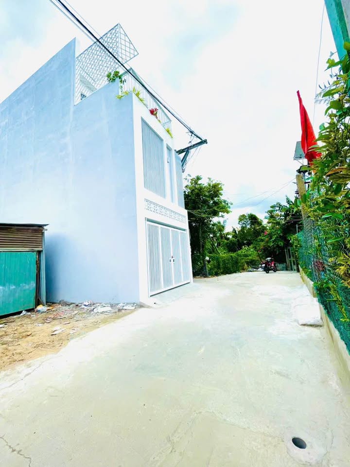 Nhà lầu lửng góc 2 mặt tiền hẻm Đặng Minh Nhuận 64m² giá 3.86 tỷ - Ô tô vào tận nhà!