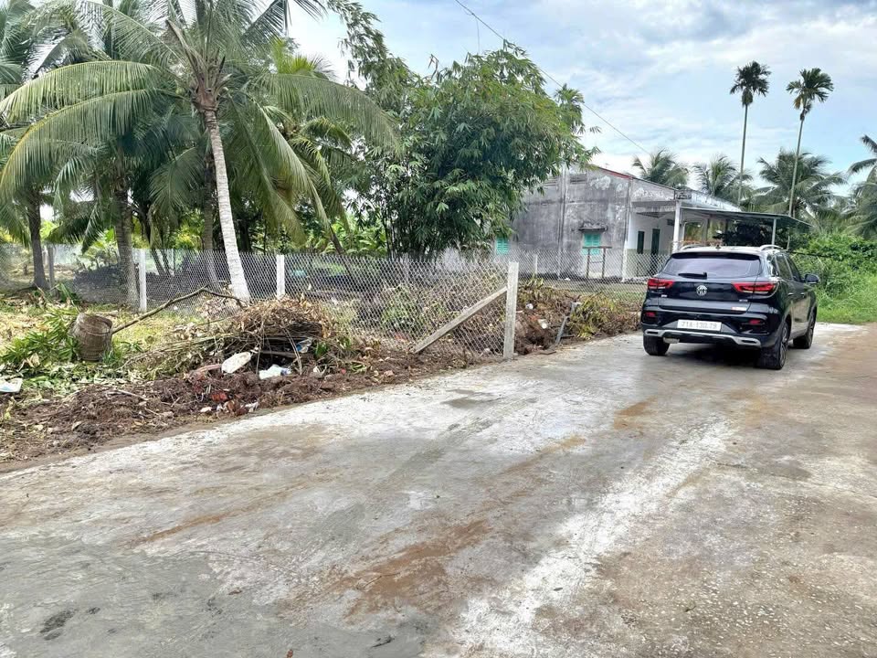 Đất nền biệt thự Phú Tân Bến Tre 450m² giá 1.25 tỷ - Sổ đỏ chính chủ, xây dựng ngay!