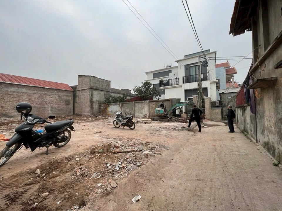 Đất lô góc tại thôn Thượng, xã Văn Hoàng, 82m² giá 2.23 tỷ - Tiềm năng đầu tư cao!