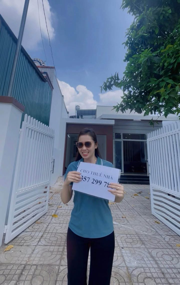 Nhà mặt đường Lương Văn Can, 176m², giá 7.5 tỷ - Sẵn sàng cho bạn ở ngay!