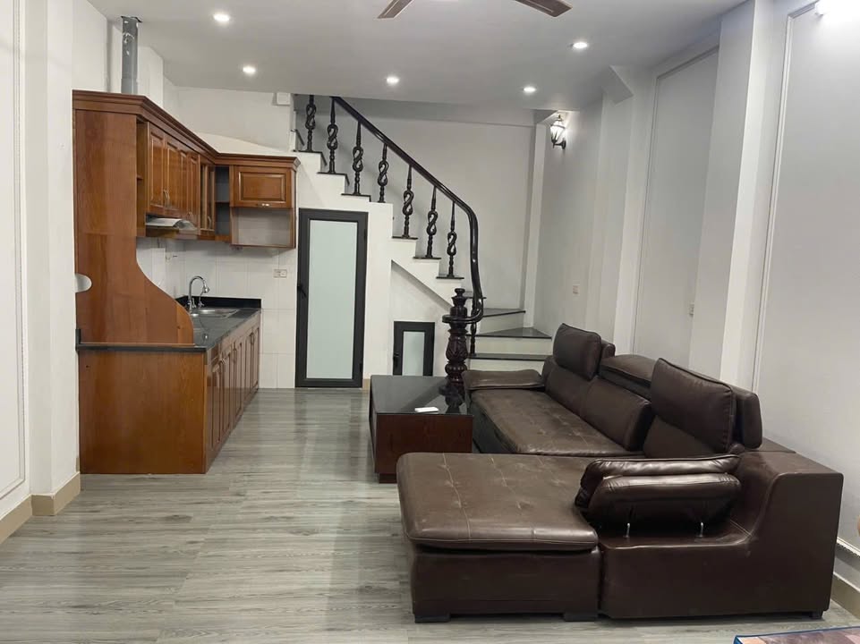 Nhà 4 tầng Yên Nghĩa 36m² giá chỉ 4 tỷ - Sổ hồng chính chủ, bán gấp!