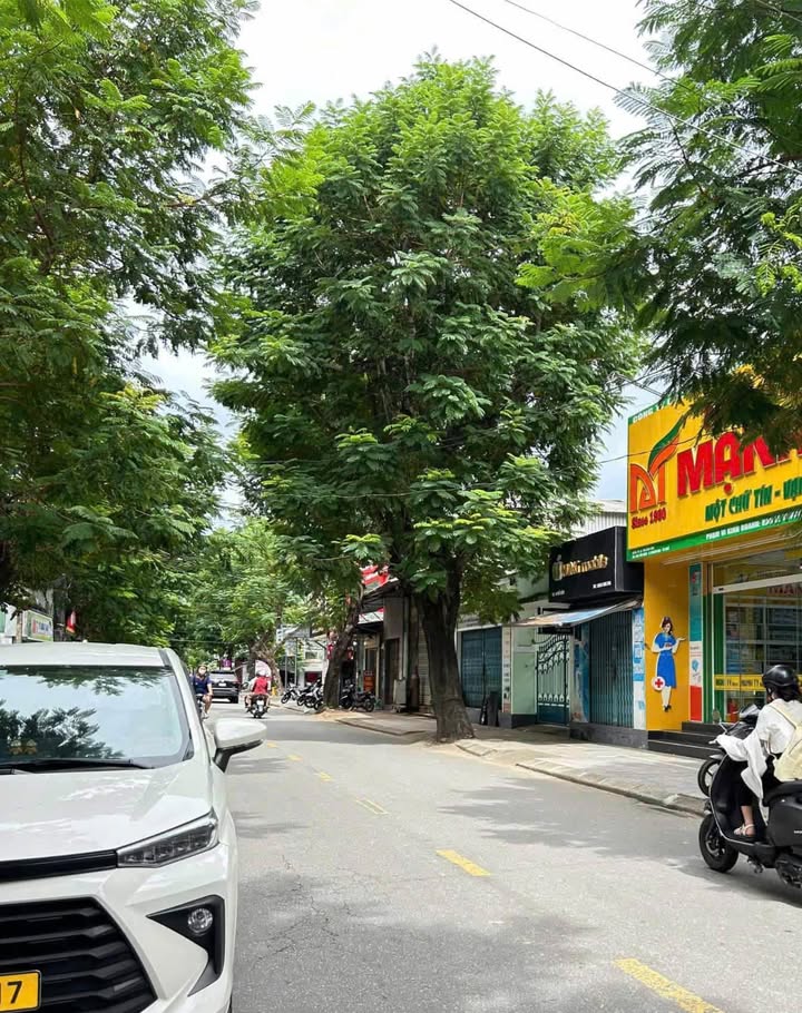 Bán nhà mặt tiền đường Yết Kiêu, phường Thuận Hòa, 221m² - Khu vực trung tâm du lịch sầm uất!