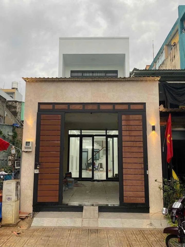 Cho thuê nhà mặt tiền Tô Hiệu, Phú Thạnh, Tân Phú 100m² giá 26 triệu - Thiết kế hiện đại, kinh doanh mọi ngành nghề!