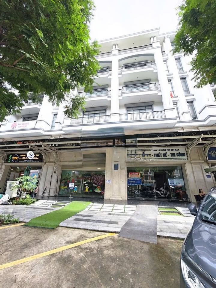 Mặt bằng kinh doanh Nguyễn Thị Nhung Thủ Đức 185.5m² giá 31 triệu - Vị trí sầm uất, thuận lợi kinh doanh!