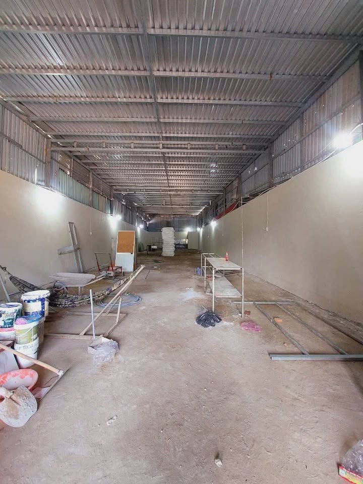 Cho thuê kho xưởng 300m² Hiệp Phước Nhà Bè - Giá chỉ 20 triệu/tháng!