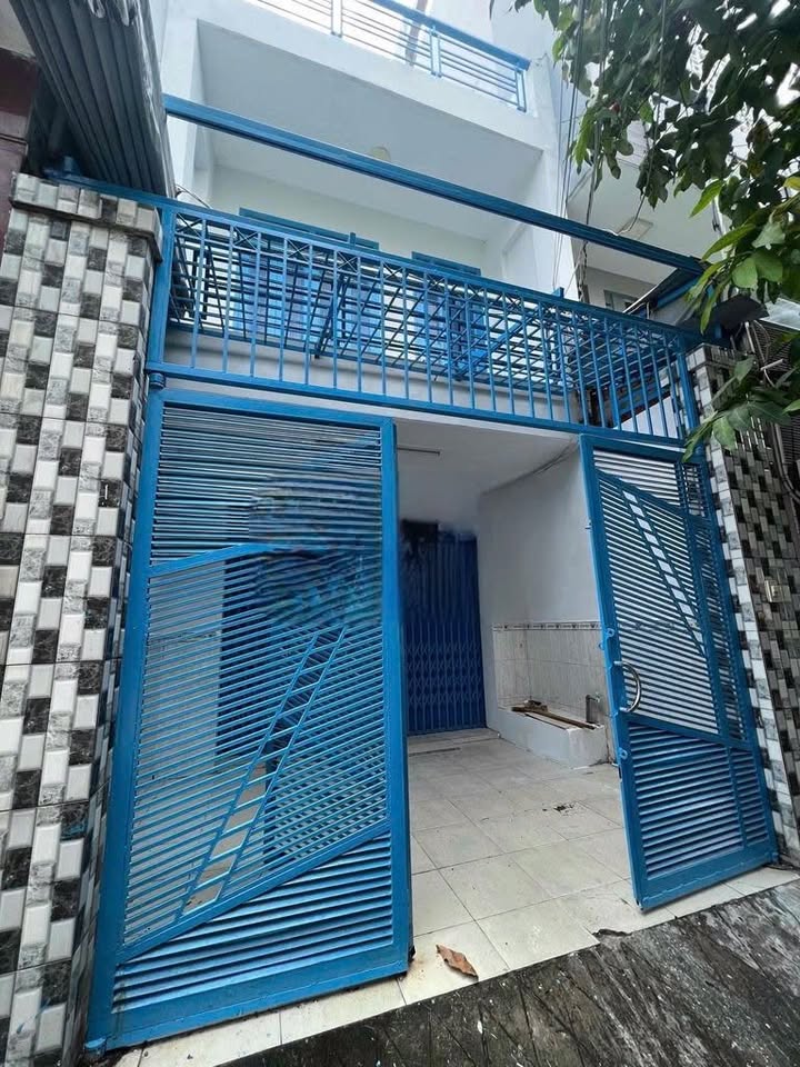 Nhà mặt tiền cho thuê quận 6 - 100m², 3 phòng ngủ - Giá thỏa thuận hấp dẫn!