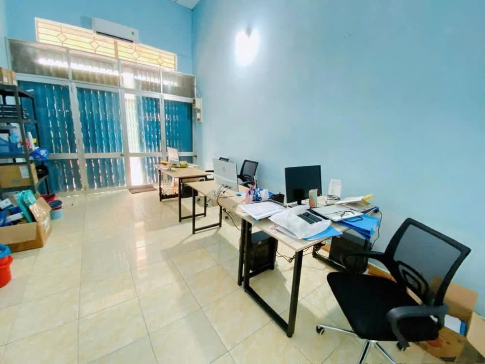 Nhà cho thuê Phạm Văn Bạch Tân Bình 80m² giá 6.5 triệu - Tiện nghi đầy đủ, vào ở ngay!