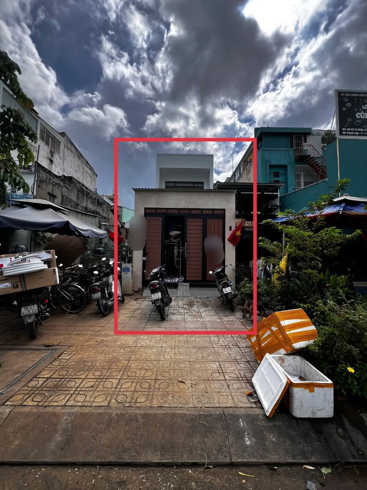 Nhà mặt tiền Tô Hiệu, Tân Phú 112m² giá 26 triệu - Dọn vào ở ngay!