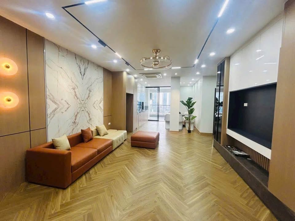 Căn hộ Vườn Xuân Đống Đa 94m² giá 9 tỷ - Full nội thất cao cấp, sẵn sàng vào ở!