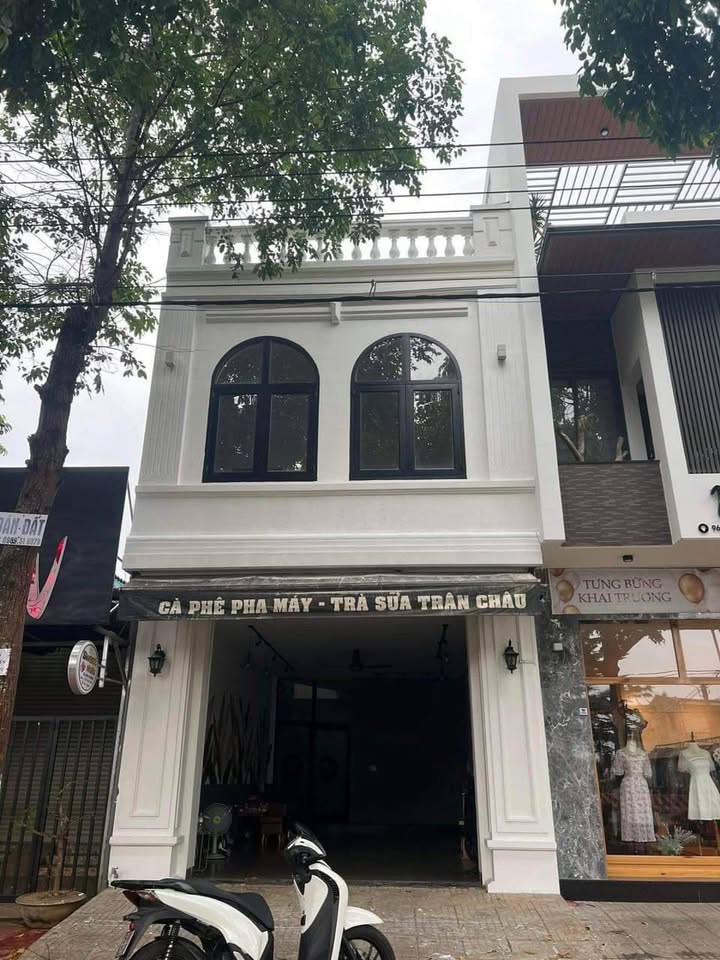 Cho thuê nhà mặt tiền Phạm Văn Đồng - 115m² giá 8 triệu - Nội thất đầy đủ