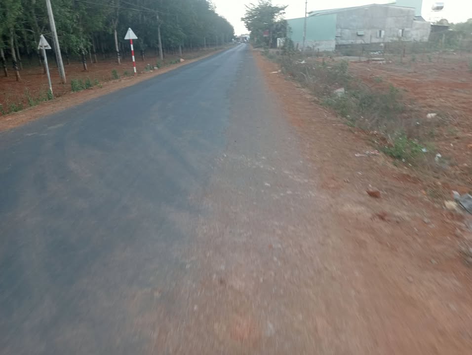 Đất mặt đường Quốc lộ 14, xã Ia Pal, huyện Chư Sê 540m² giá 1 tỷ - Sổ đỏ chính chủ!