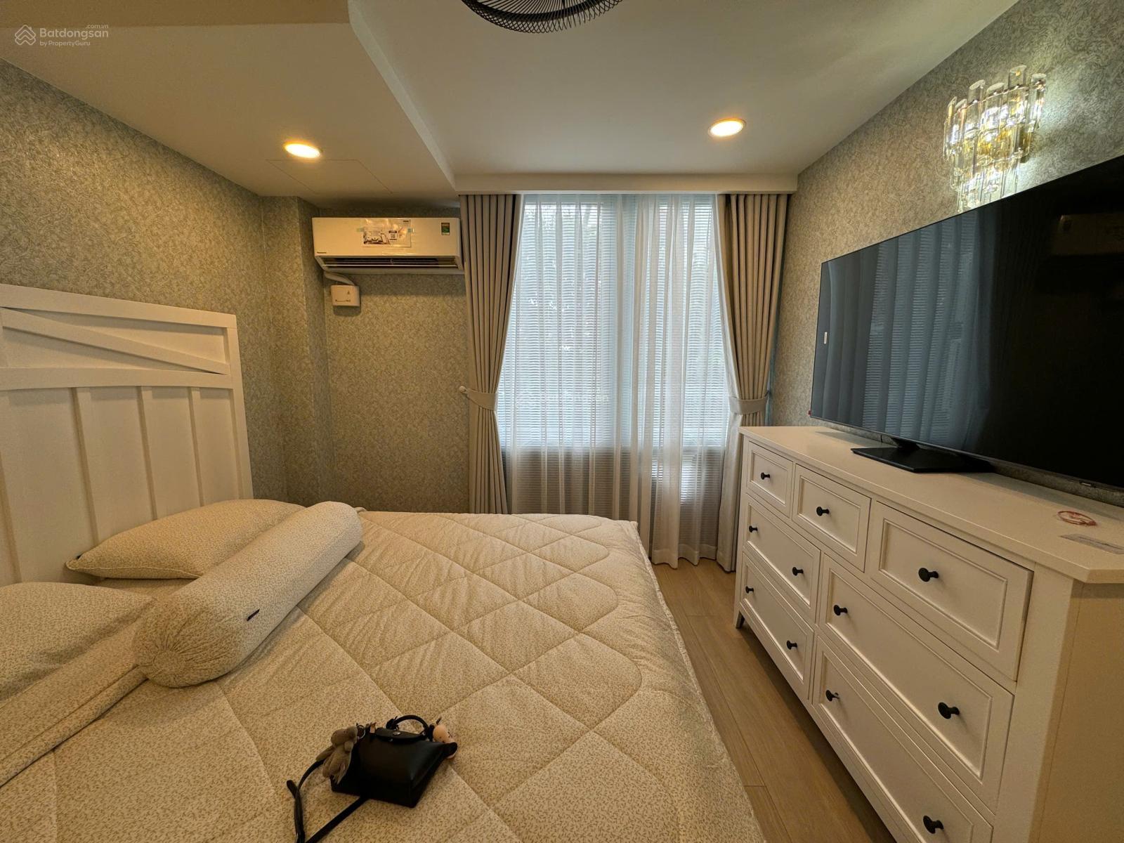 Căn hộ Him Lam Chợ Lớn Quận 6 110m² giá 12,5 triệu - Thiết kế hiện đại, không gian thoáng đãng!