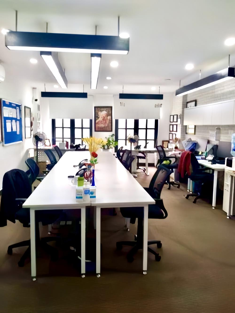 Nhà mặt phố Thái Thịnh, Đống Đa 84m² giá 37.2 tỷ - Kinh doanh vô địch, cho thuê 40 triệu/tháng!