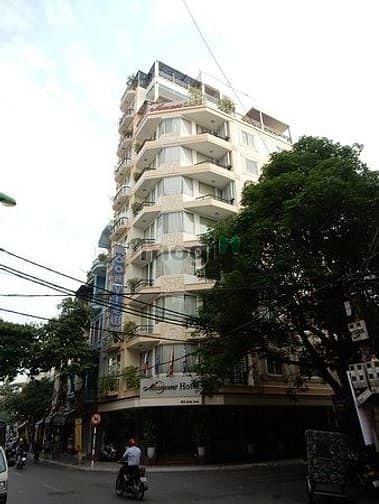 Cho thuê khách sạn siêu VIP phố Cửa Bắc, quận Ba Đình, diện tích 130m² - Giá 400 triệu/tháng