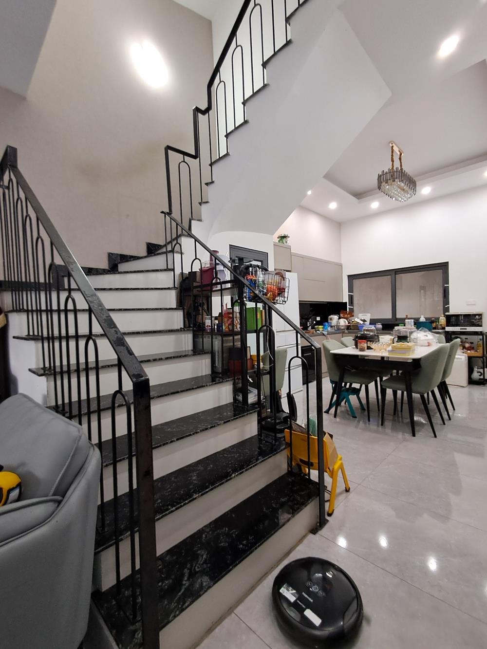 Nhà 4 tầng Lạc Long Quân Tây Hồ 58m² giá 15.5 tỷ - Thiết kế hiện đại, ô tô vào nhà!