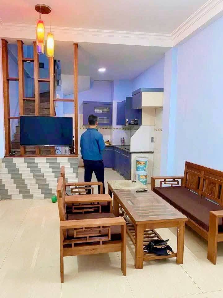 Nhà nguyên căn Ngọc Thụy Long Biên 40m² giá 7 triệu - Thích hợp cho gia đình ở!