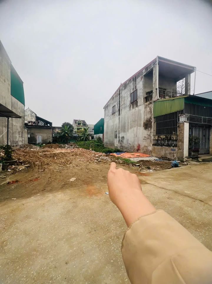 Đất nền đẹp tại Vinh Tân, 100m² giá 2.9 tỷ - Vị trí đắc địa, giao thông thuận lợi!