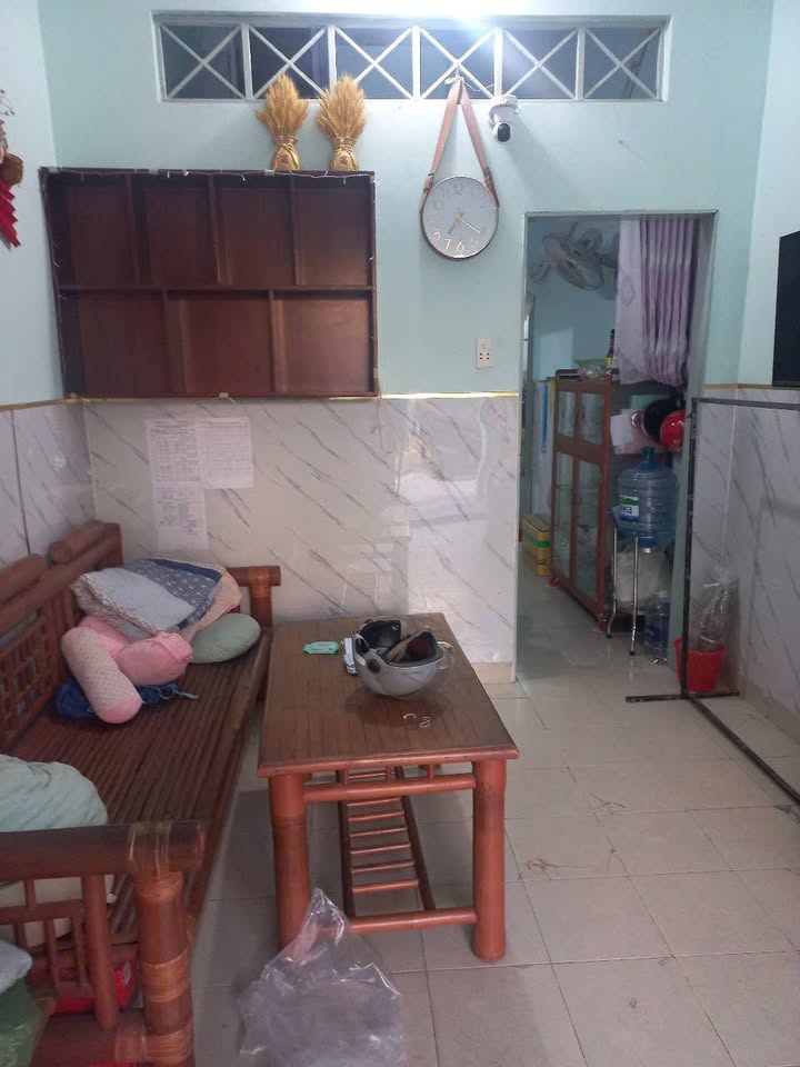 Nhà cho thuê hẻm đường Chu Văn An, Tân Sơn Nhì 44.8m² chỉ 7.5 triệu/tháng - Đủ nội thất, vào ở ngay!