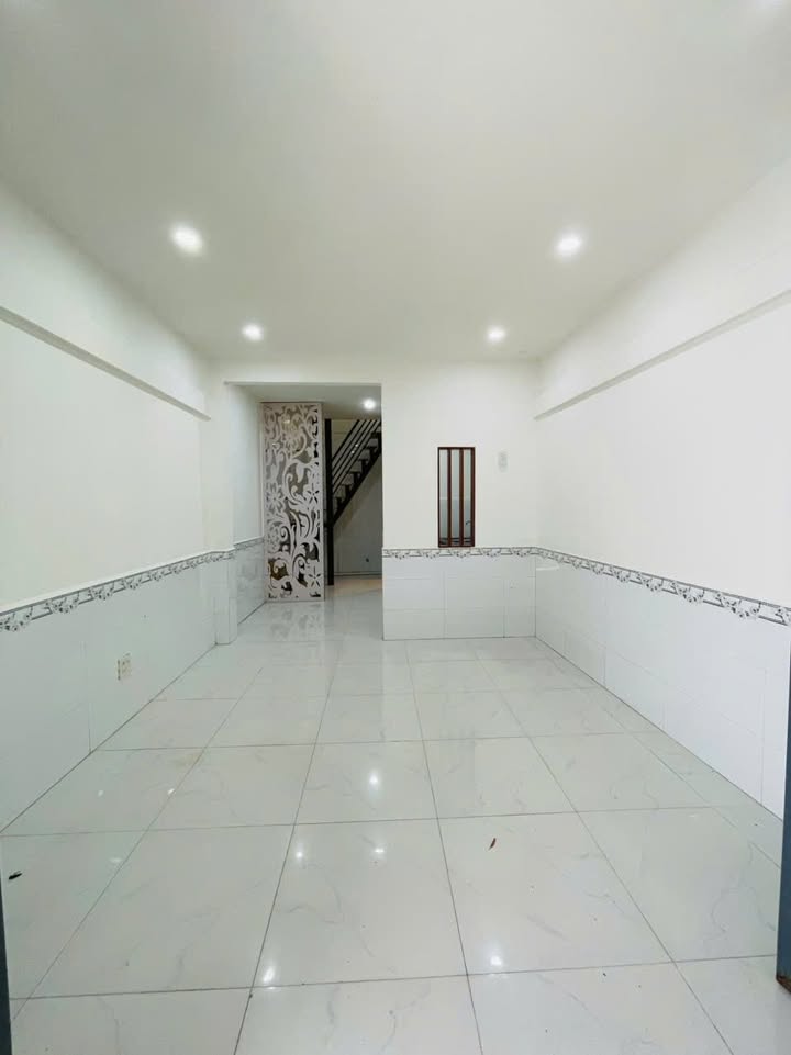 Nhà cho thuê hẻm 65 Cách Mạng Tháng 8, Ninh Kiều 50m² - Phù hợp gia đình lâu dài!