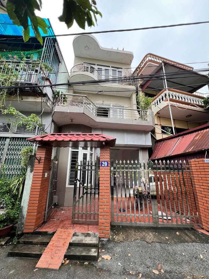 Nhà 3 tầng mặt tiền 5m tại đường Trần Nguyên Hãn, Bắc Giang - Giá 4 tỷ thương lượng!